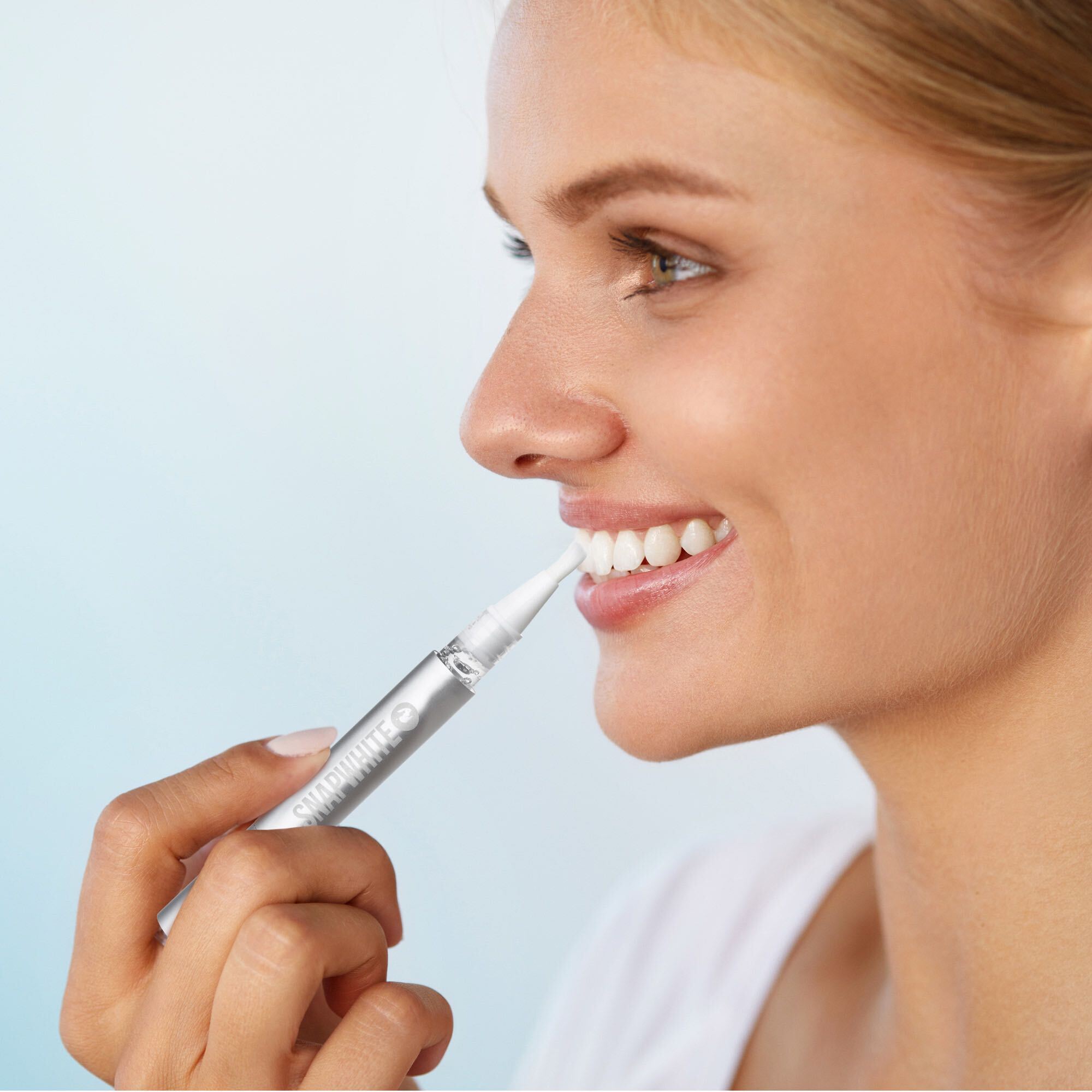 SnapWhite On-The-Go Advanced Teeth Whitening Pens Teeth whitening products Teeth whitening pen