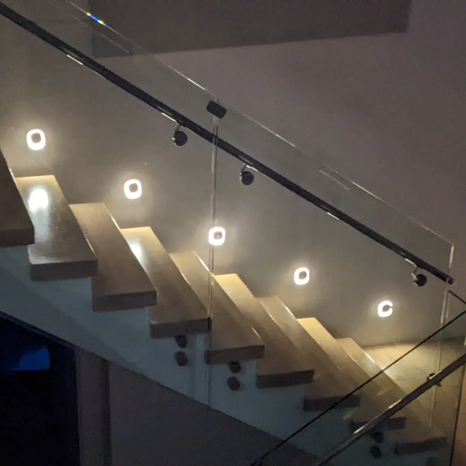 Battery-Operated Stair Light Automatic Hallway Light Linked Stair Light Energy-Efficient Stair Light Smart Stair Light